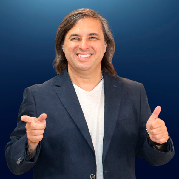 Dany Cáceres — autor de Emprende Importando