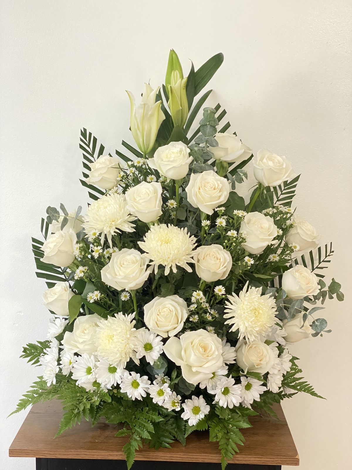 Wedding aisle flowers