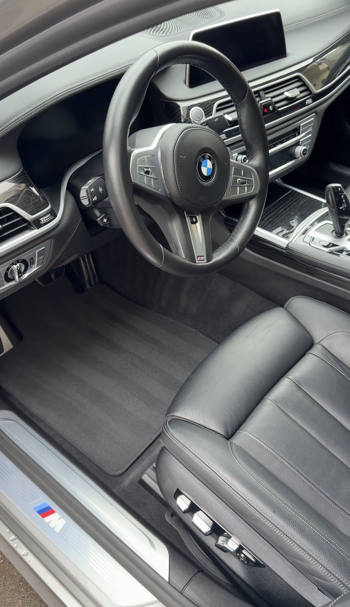 Interior detail result in San Francisco — SF City Wash premium interior cleaning