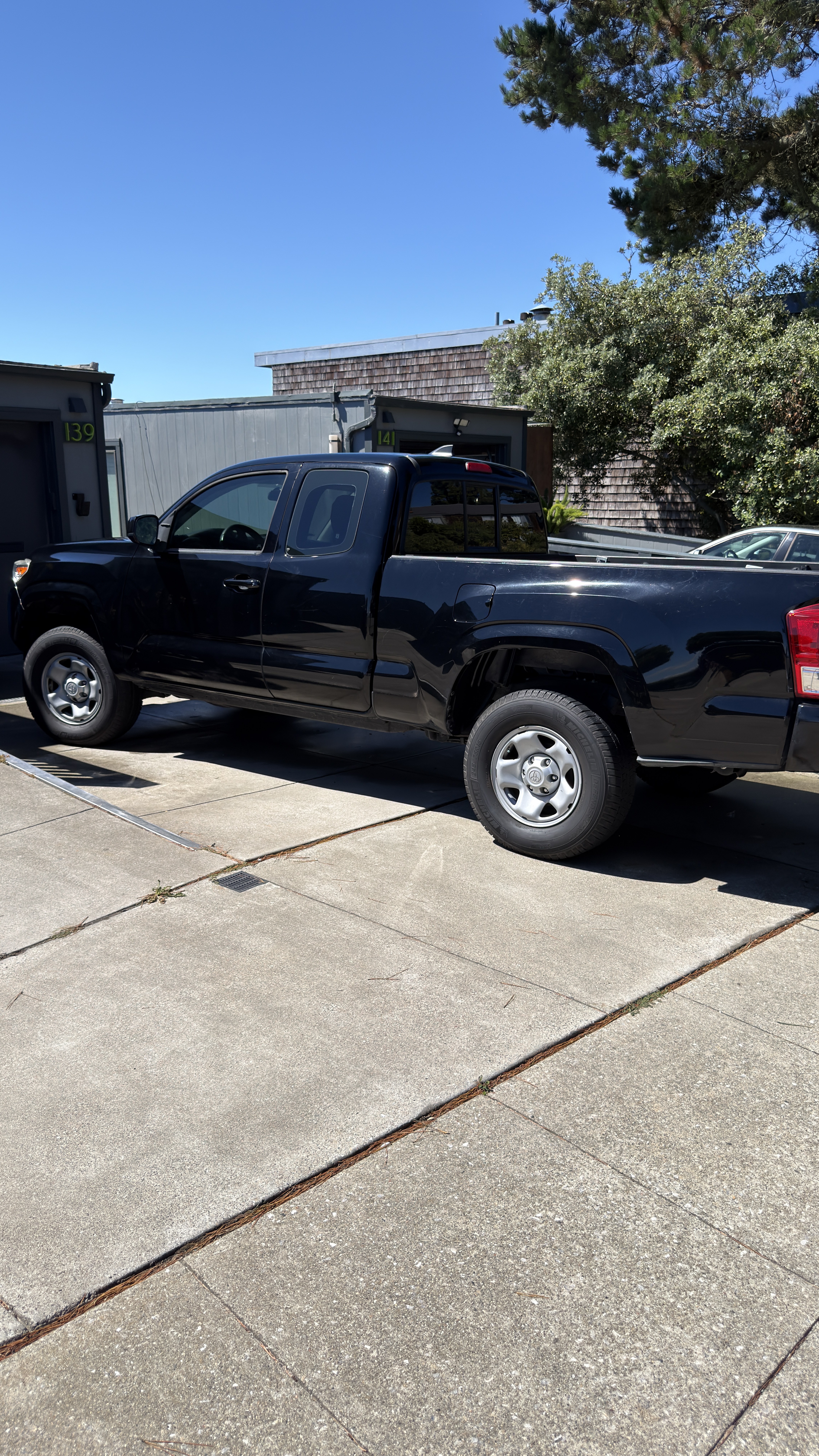 Clean detailed Toyota Tacoma exterior after mobile detailing in a Twin Peaks driveway