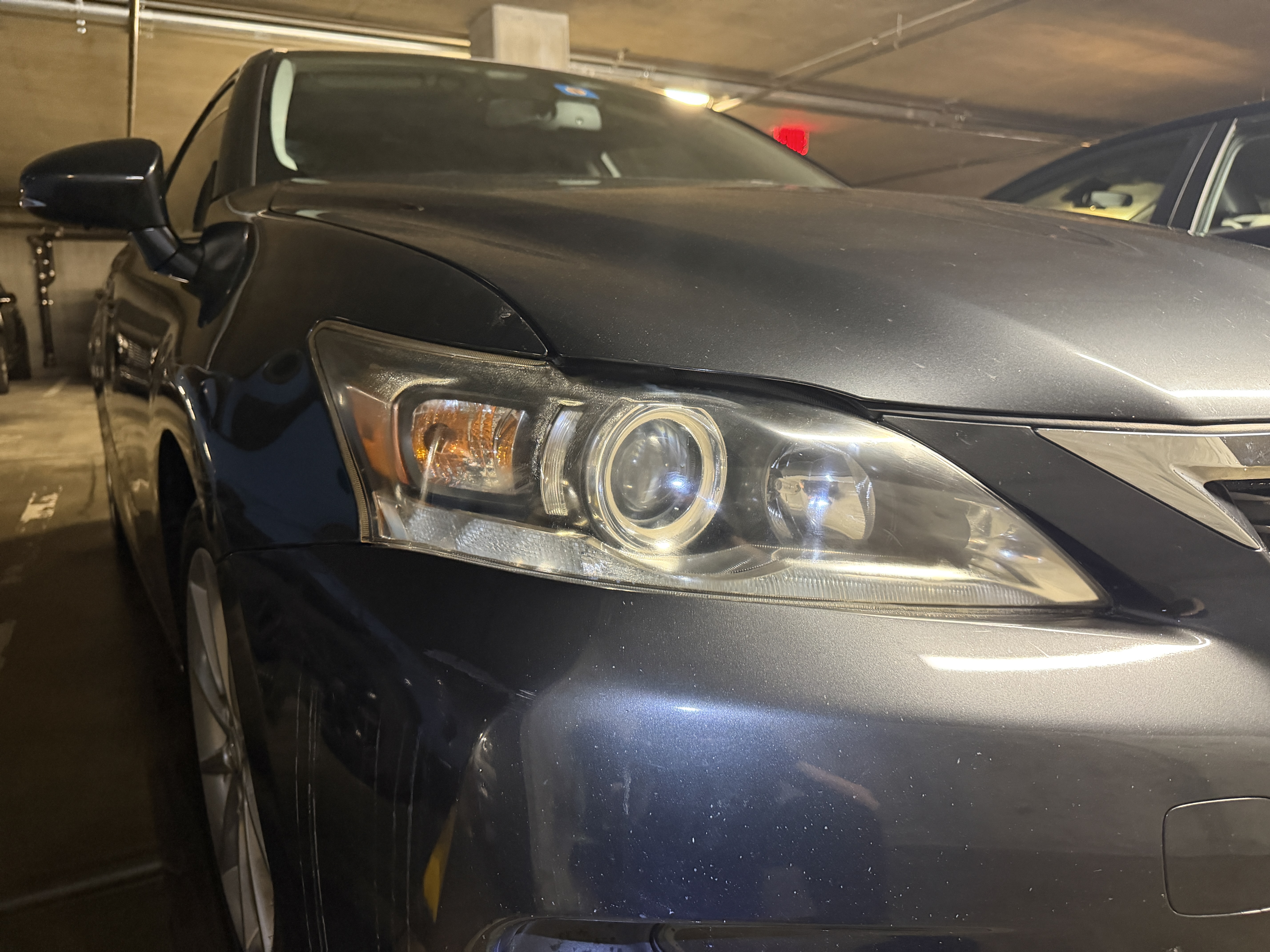 Clear, glossy headlight lens after restoration