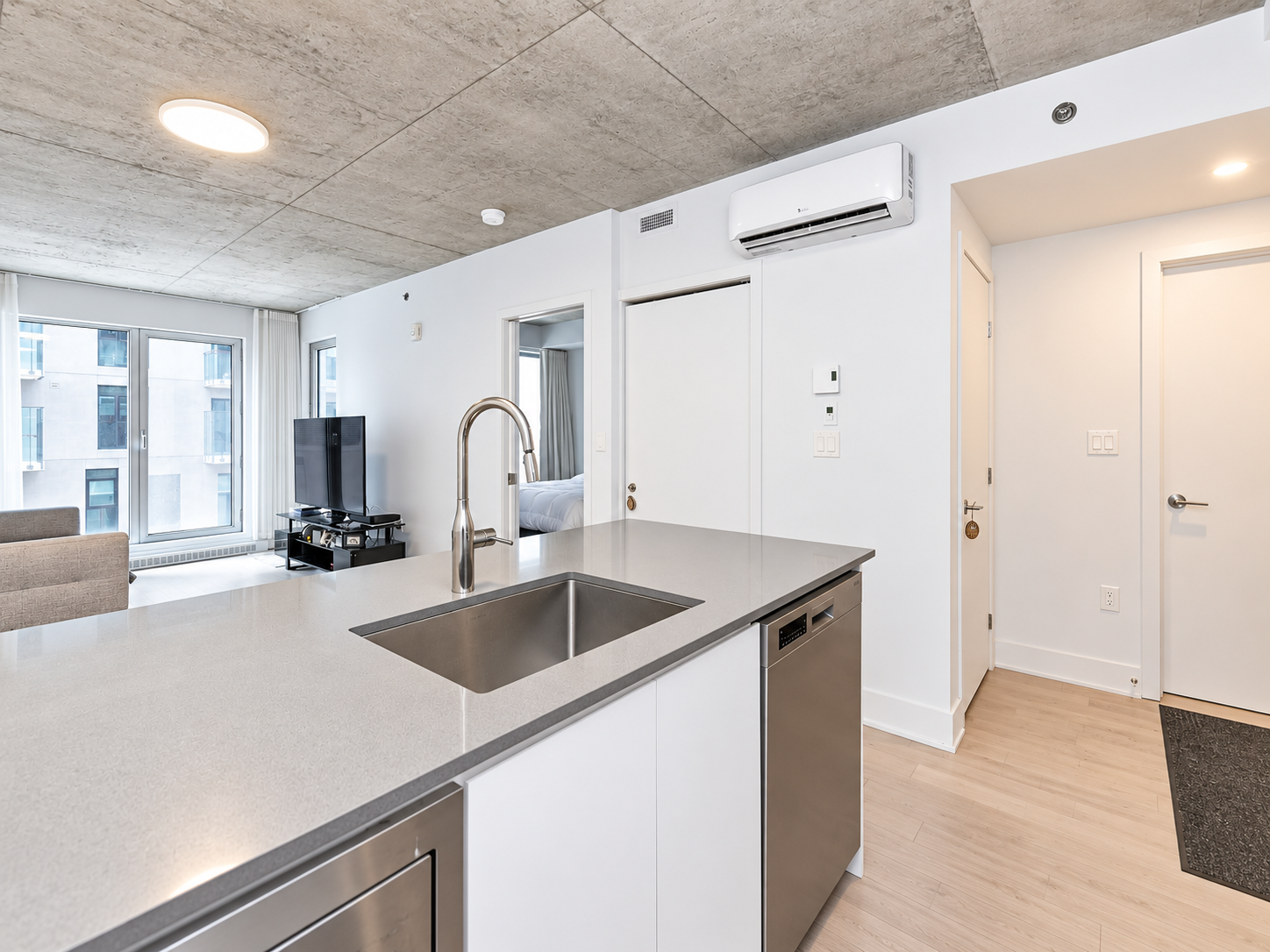 Condo avec une chambre - Projet East West