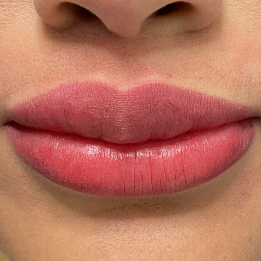 Antes y después de micropigmentación de labios en Samarath Leganés