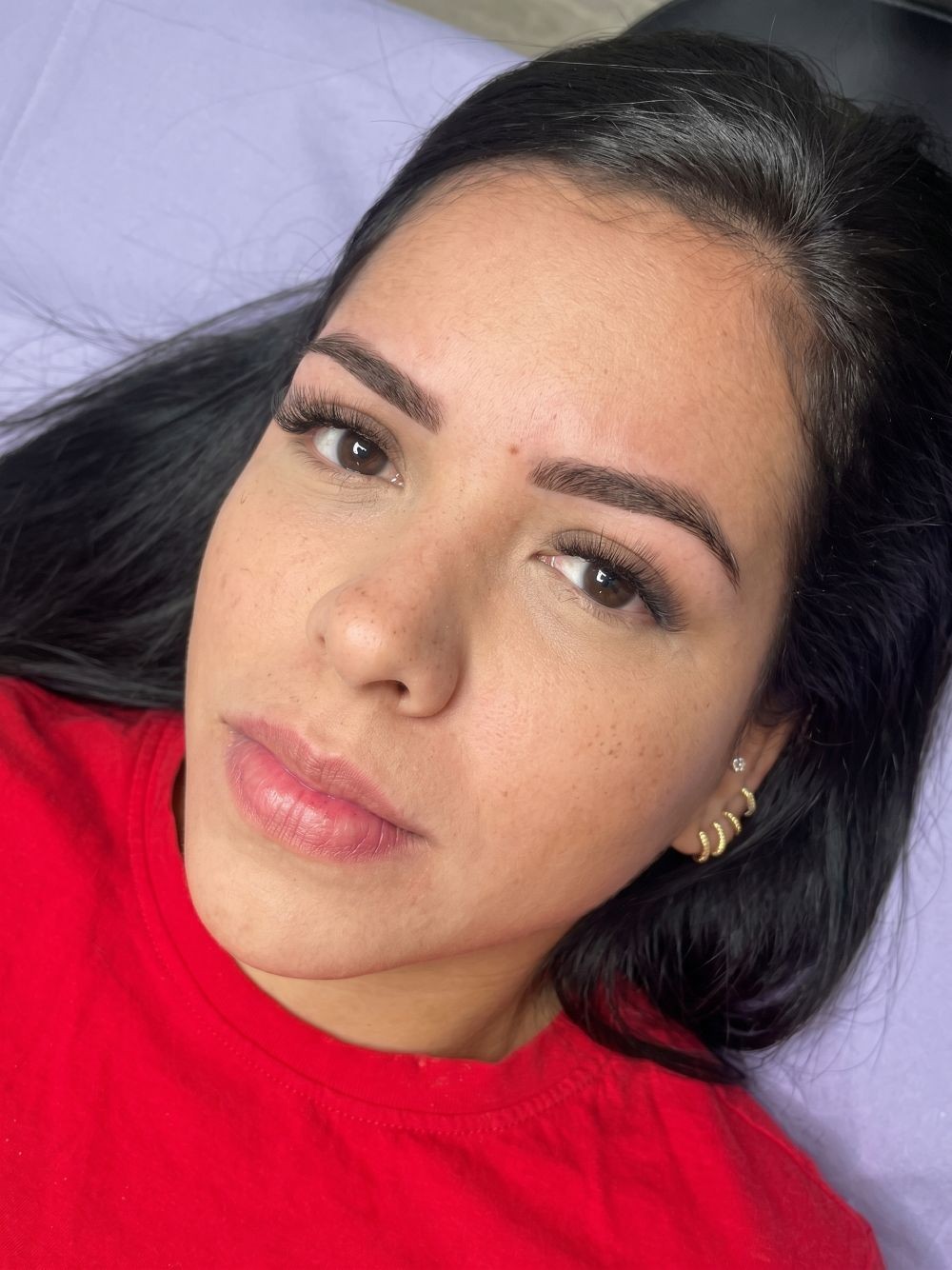 Detalle del trabajo de micropigmentación de cejas pelo a pelo