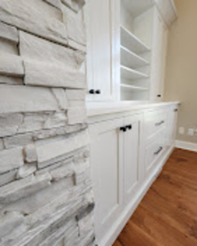 {{ custom_values.service_1 }} in {{custom_values.area_2})