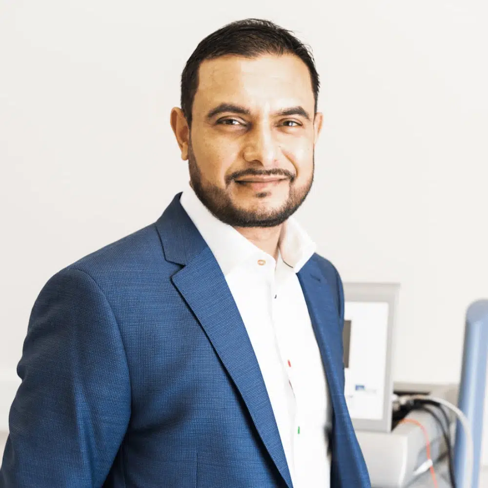Mole removal qualified medical Doctor