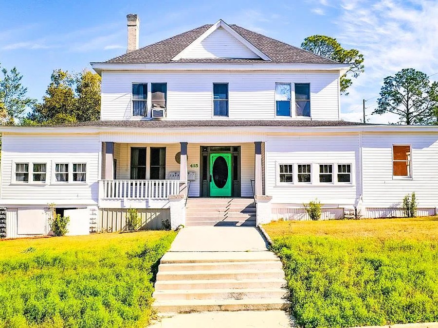 415 Dewey Street, Waycross, Georgia