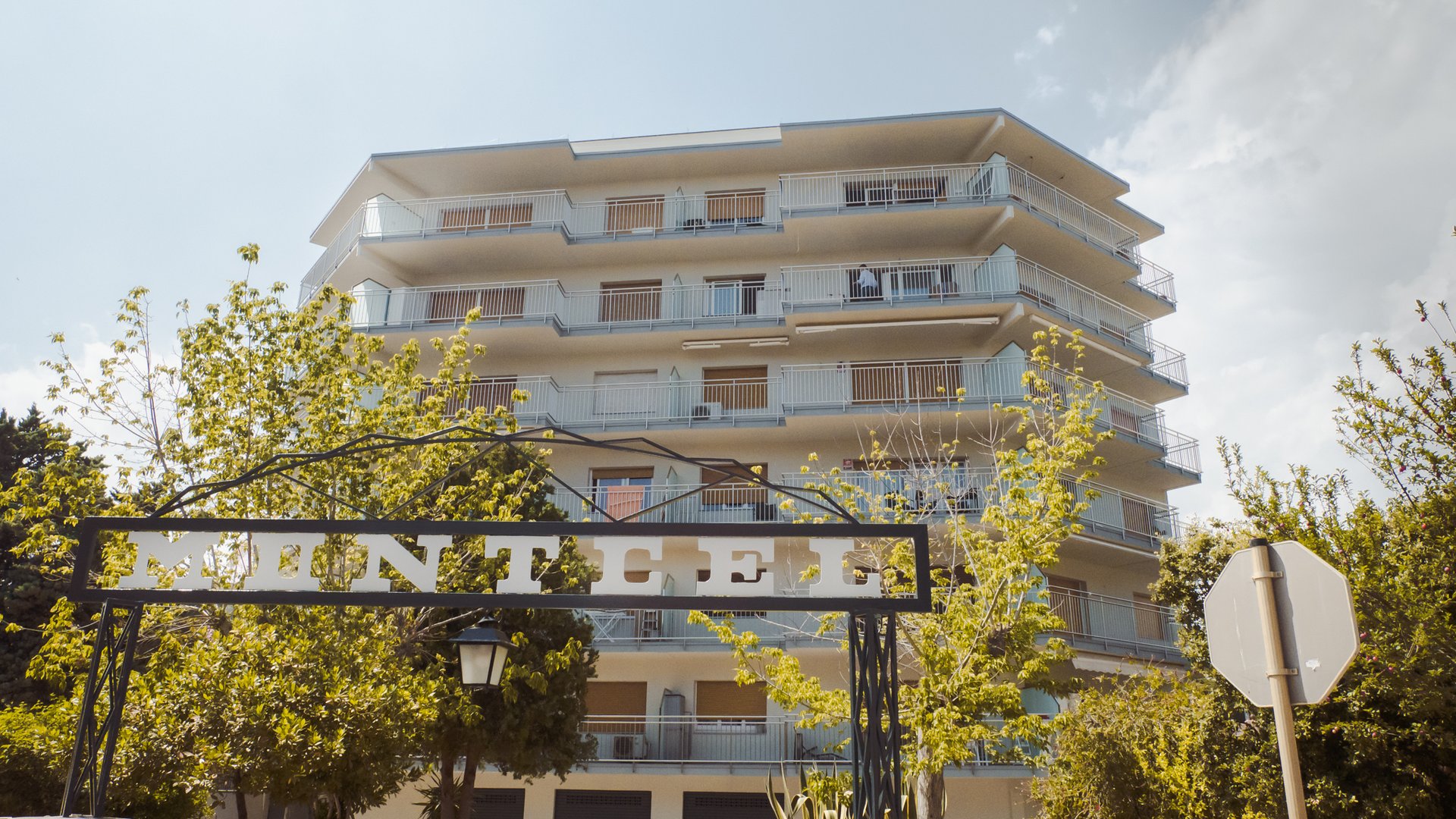 Edificio Montcel (S'Agar&oacute;)
