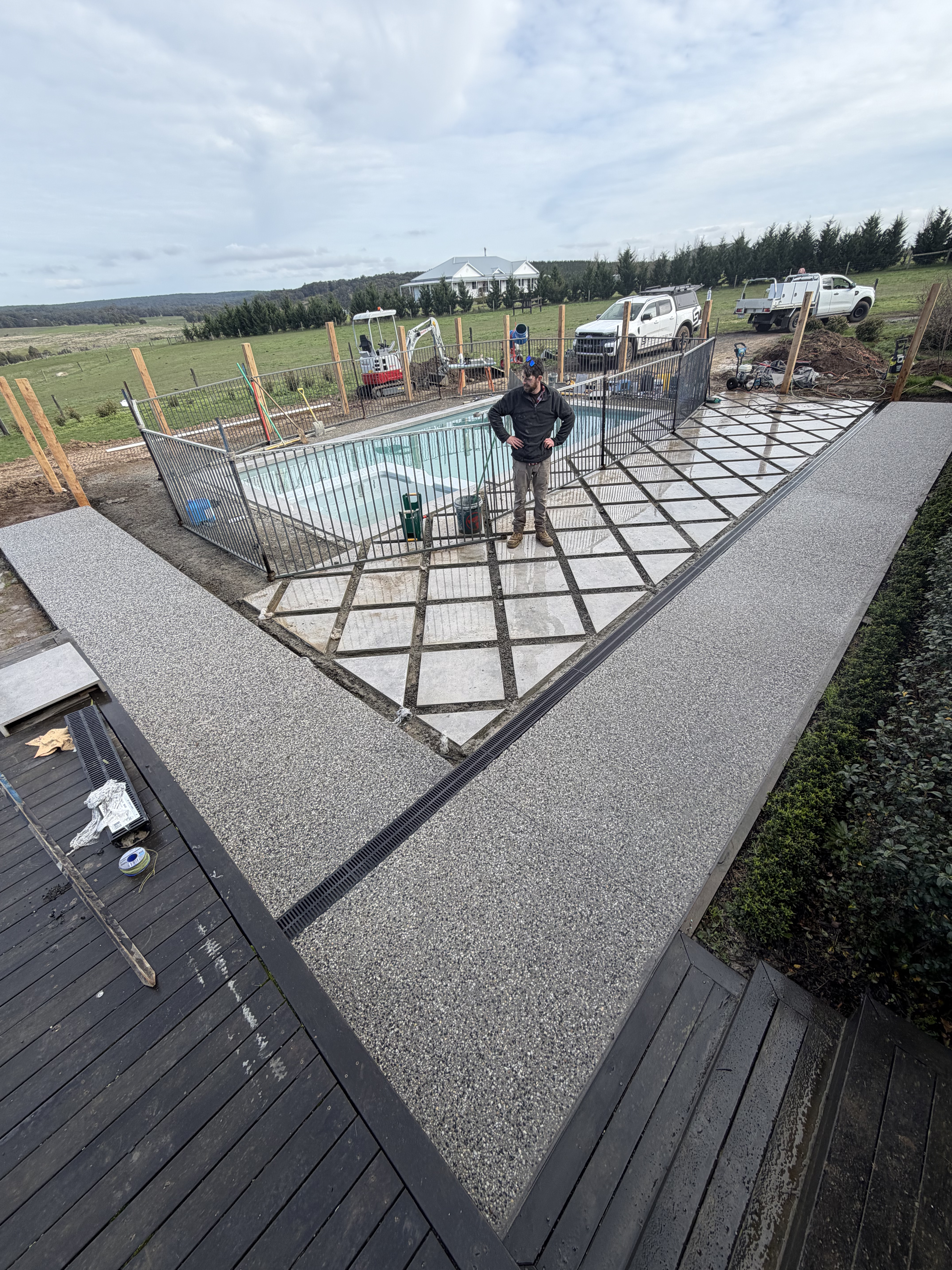 Grass-Joint Paver Pool Surround in Buninyong - Image 4