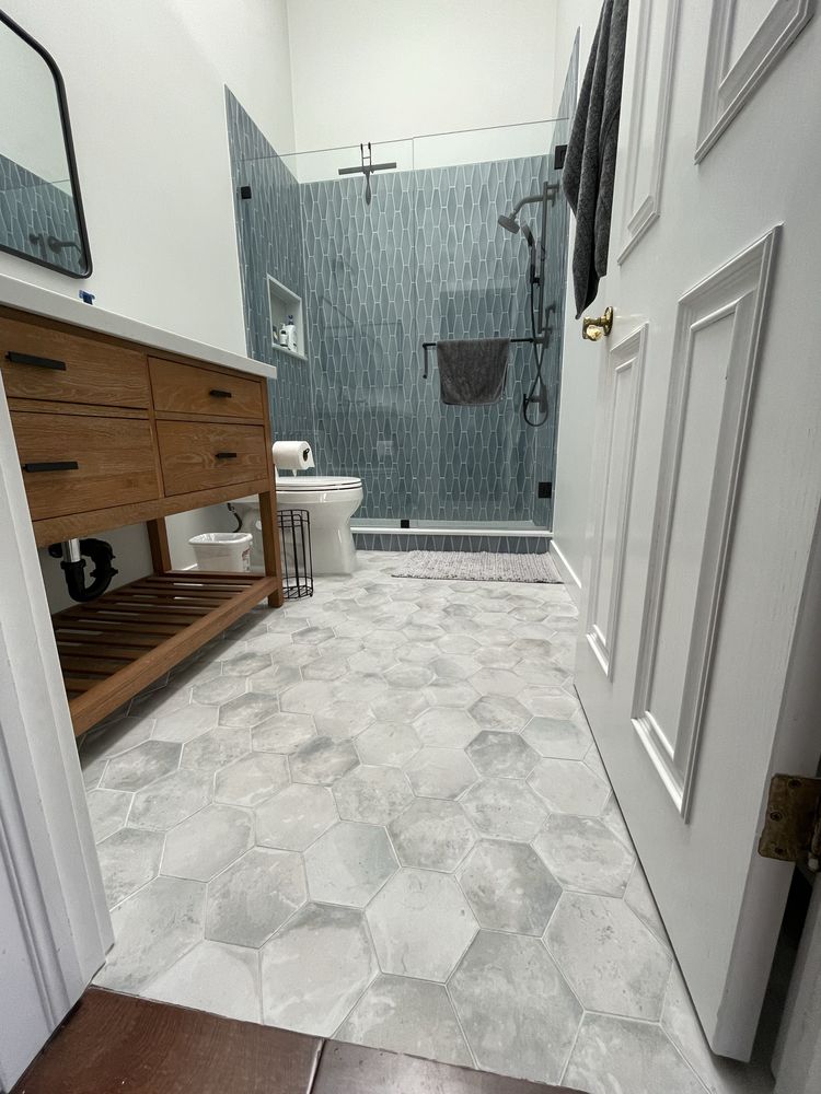 Galla Tile craftsman at work