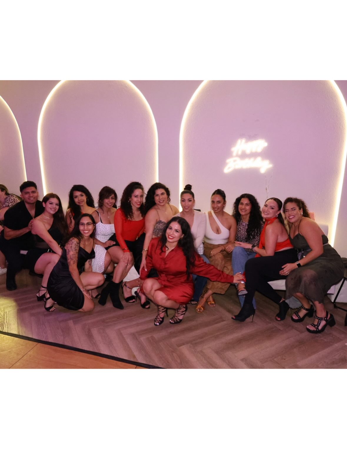 Chicas Strong community