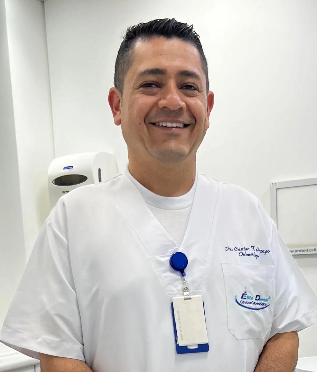Dr. Cristian Arango