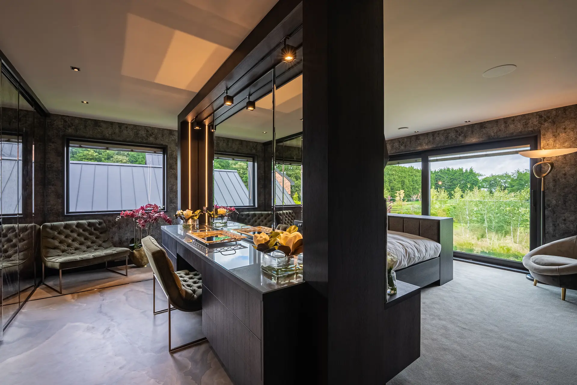 Luxury dressing suite with bespoke mirror