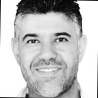 Socio Director de Grupo Ástigar, firma de consultoría estratégica enfocada en ayudar a empresas en crecimiento a estructurar sistemas comerciales, procesos operativos y soluciones ERP (Odoo) para escalar con control y claridad en la toma de decisiones.