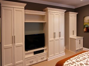 {{ custom_values.service_4 }} in {{custom_values.area_3})