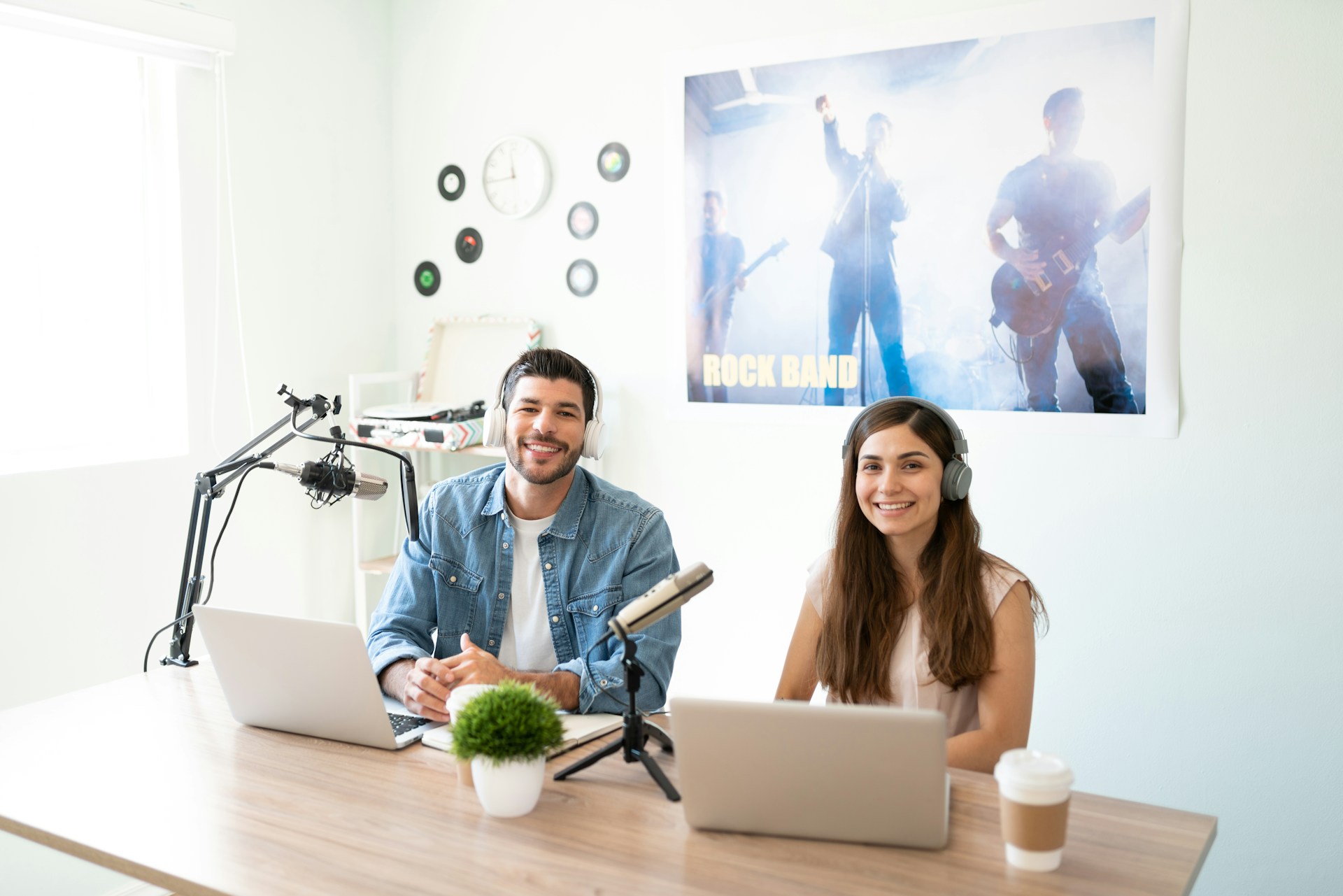 Planning a Podcast Recording Space That Doesn’t Feel Awkward