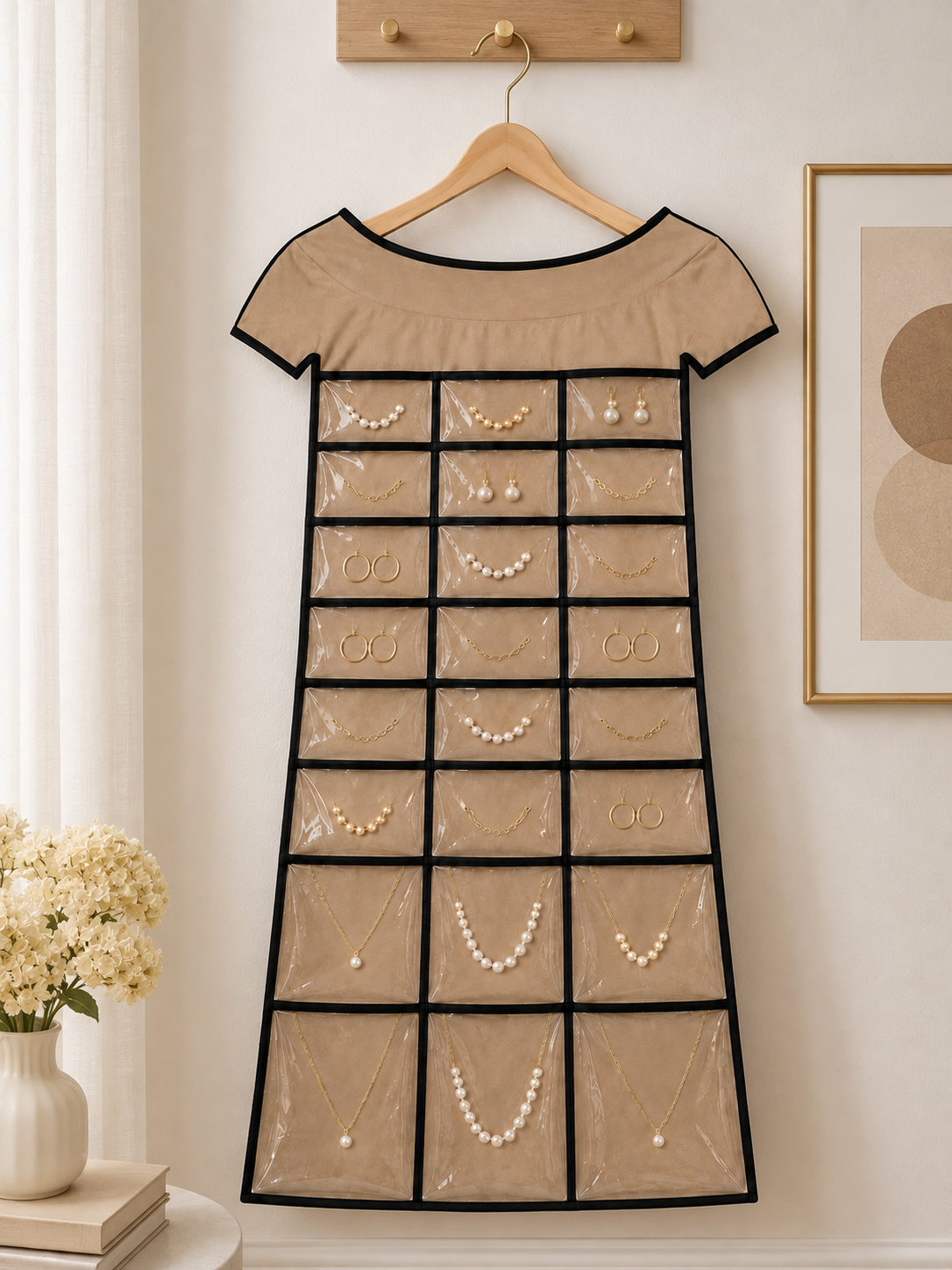 Bella Cache jewelry organizer close up