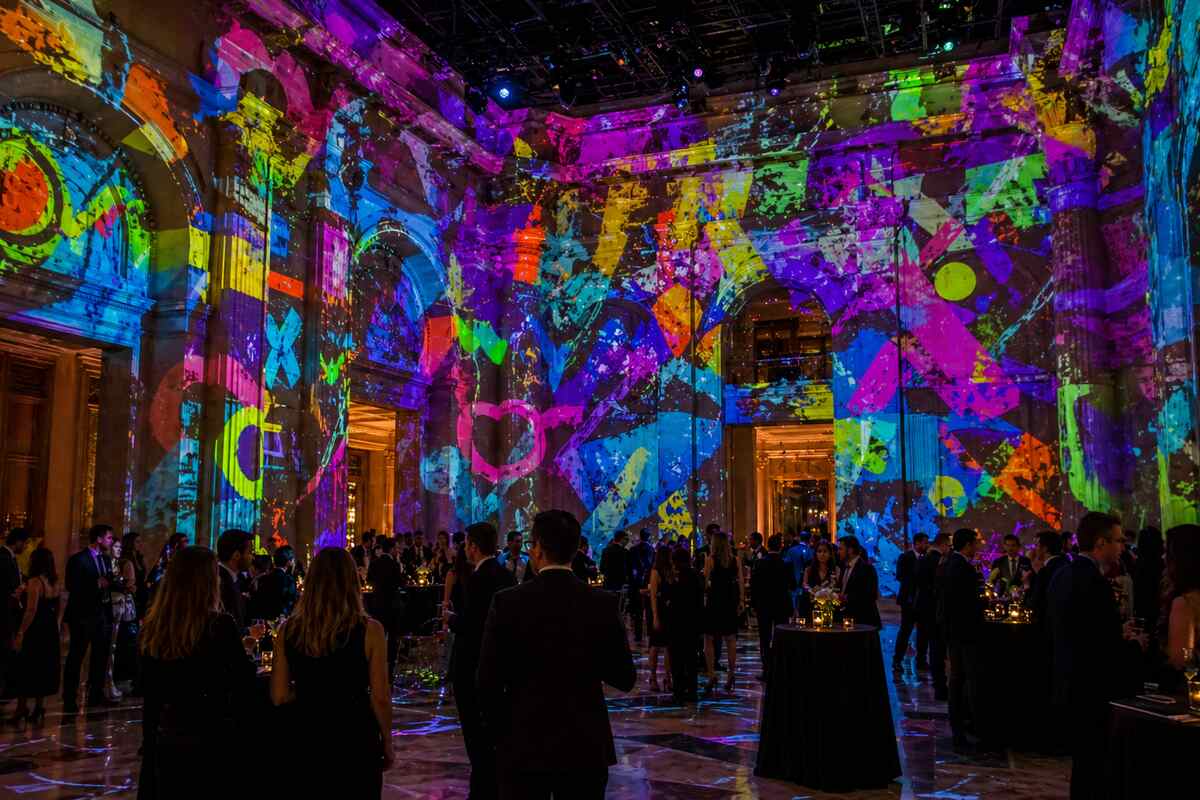 immersive-event-design-projection-mapping-corporate-engagement