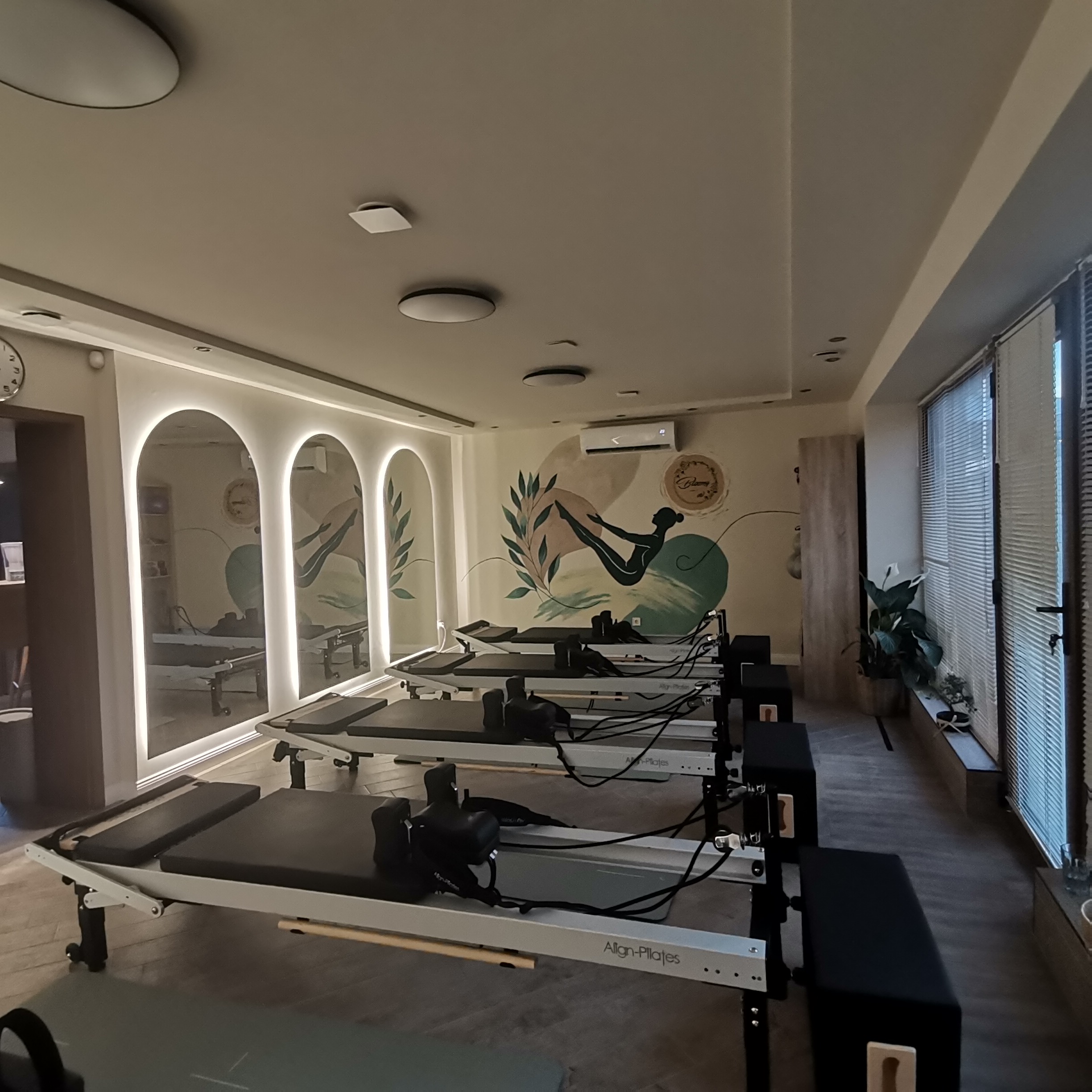 Reformer Pilates oktatás a Bloomy stúdióban