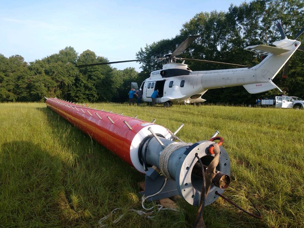 Helicopter lifting equipment for aerial construction and external load operations