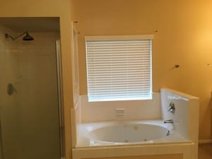 {{ custom_values.service_4 }} in {{custom_values.area_1})