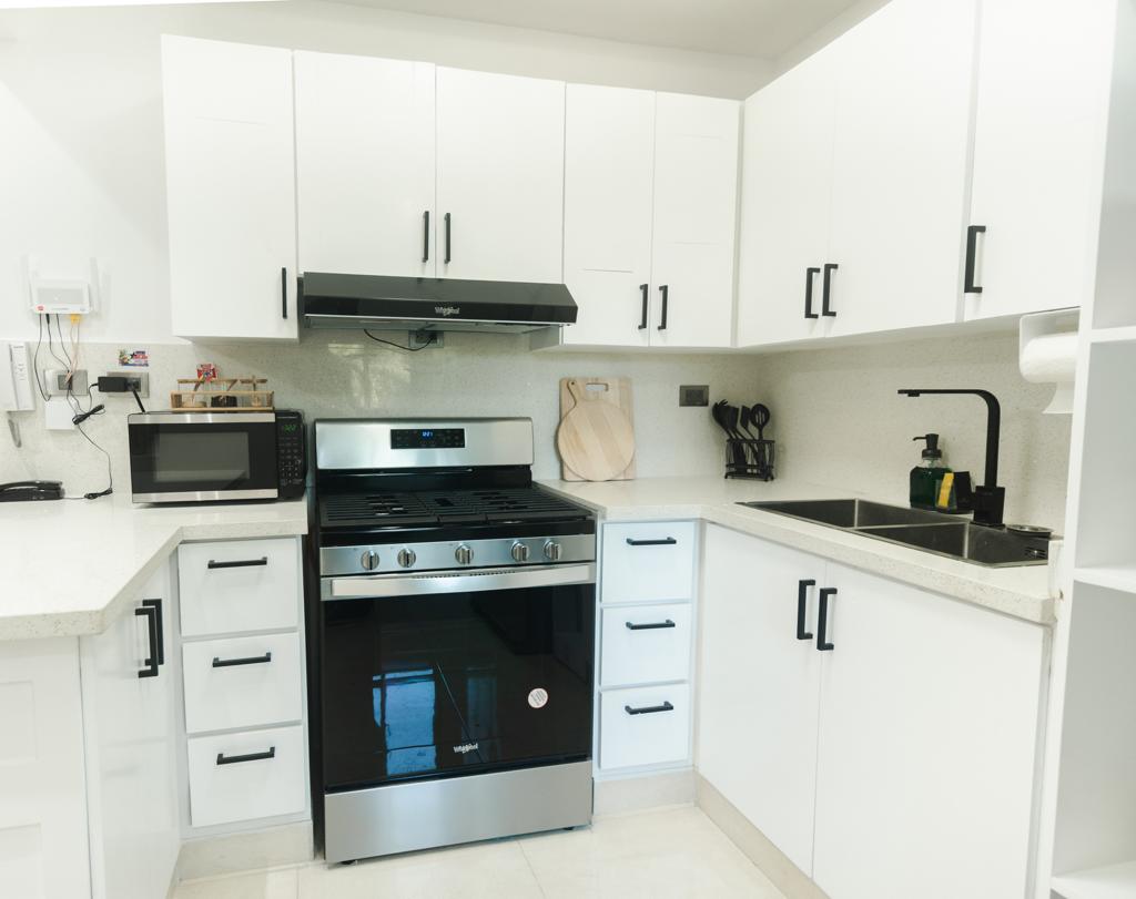 Danielle Investments apartment photo 6 of 37