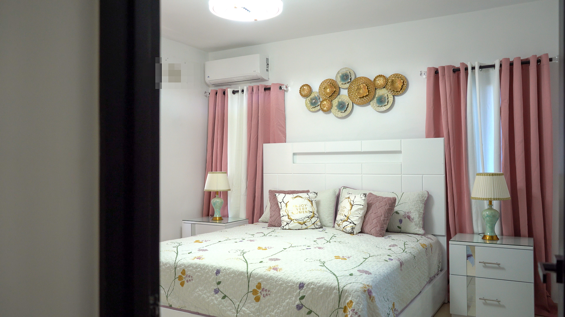 Danielle Investments apartment photo 16 of 37