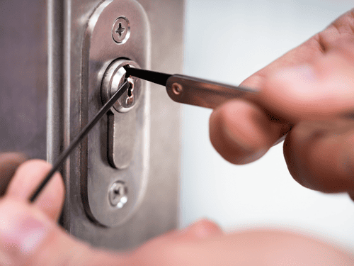 {{ custom_values.service_1 }} in {{custom_values.biz_area_1})