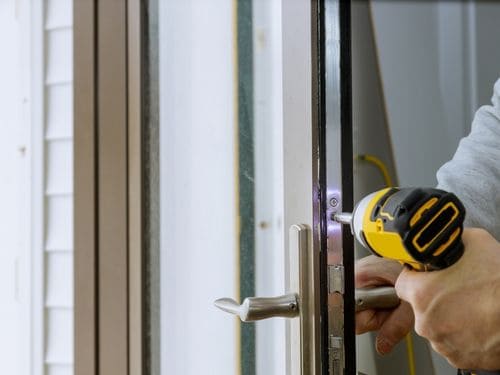 Riverview Commercial Lockout