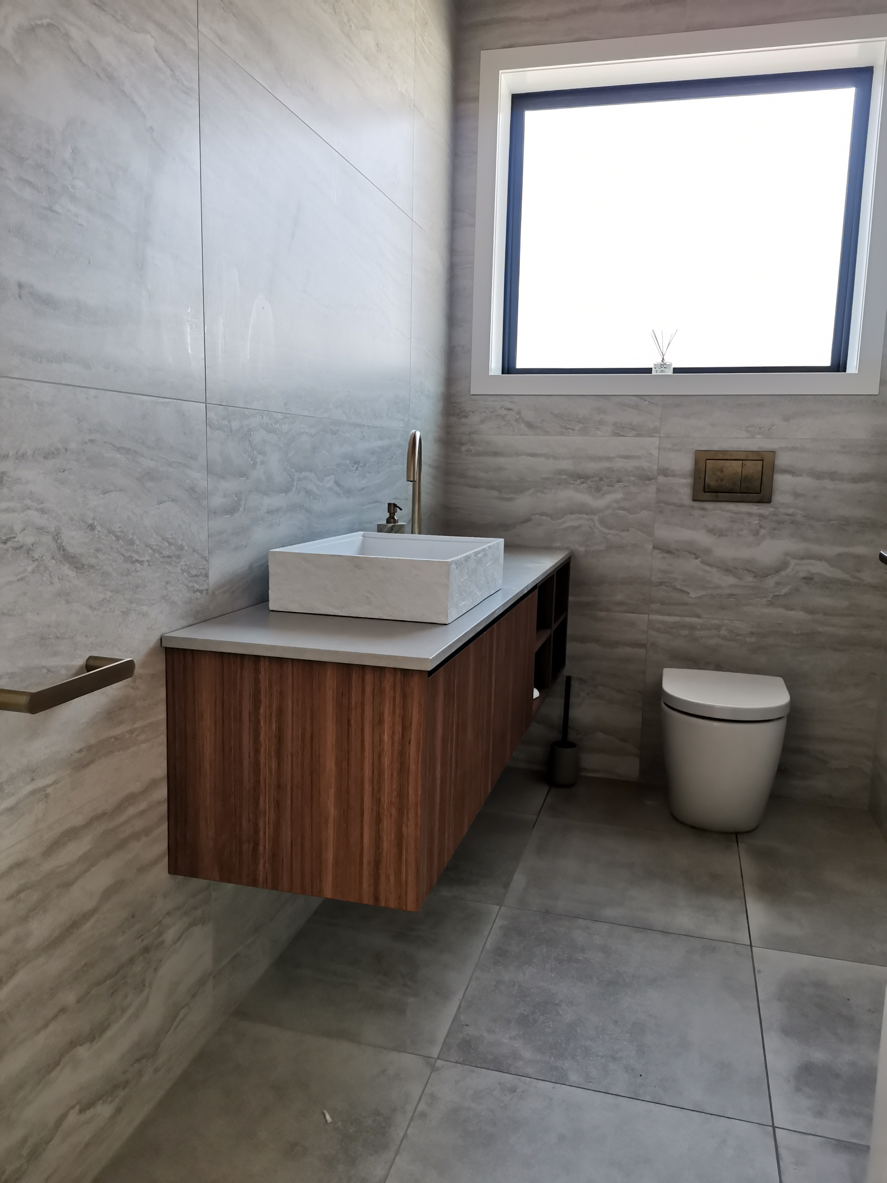 Bathroom renovation tiling Auckland