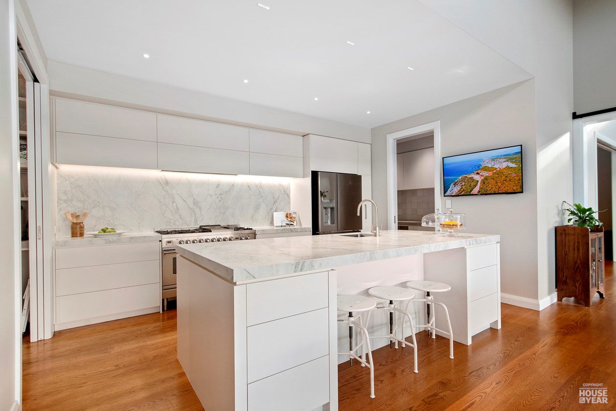 Kitchen stone benchtop installation