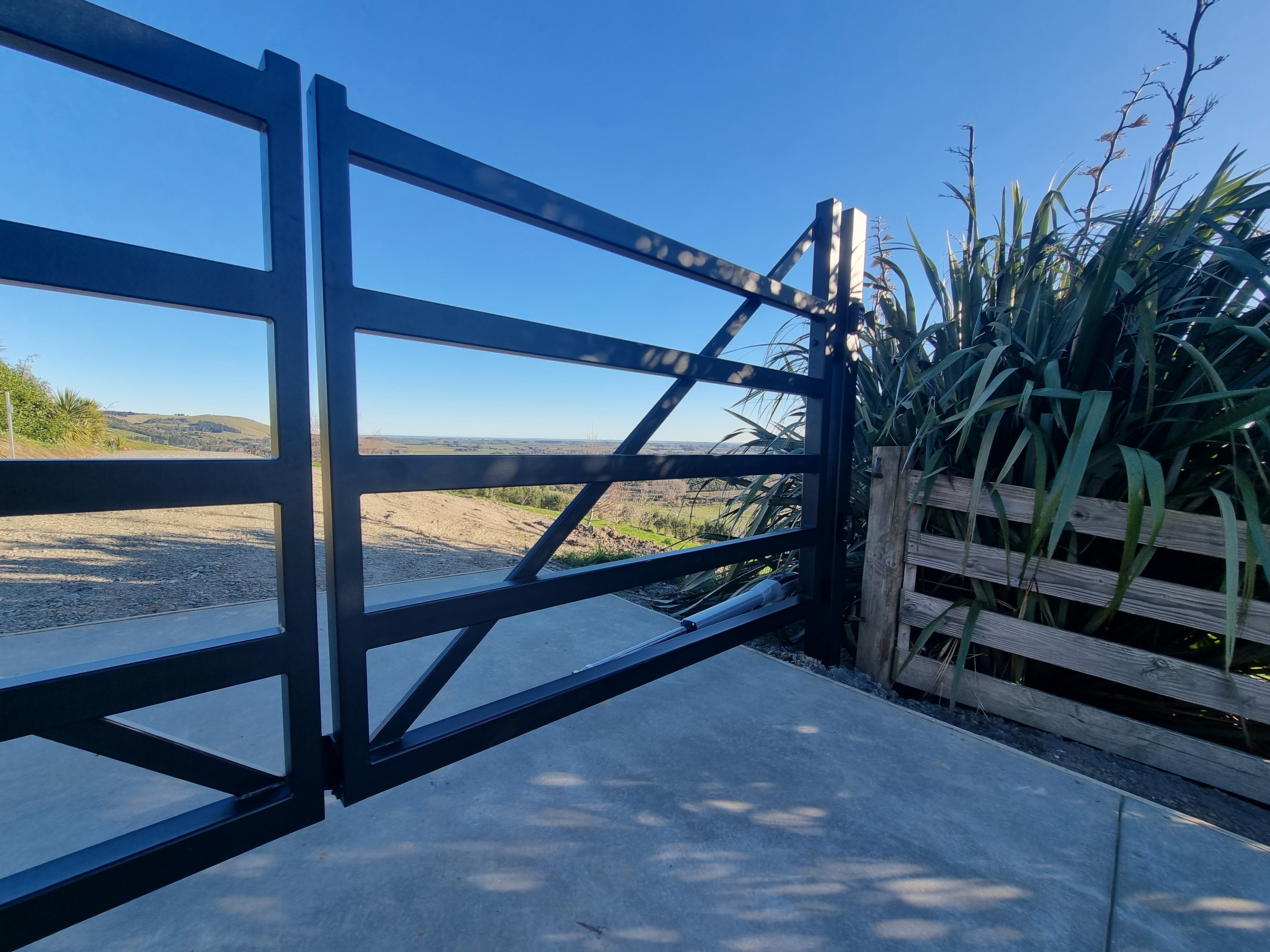 Swing gate by BestSteel