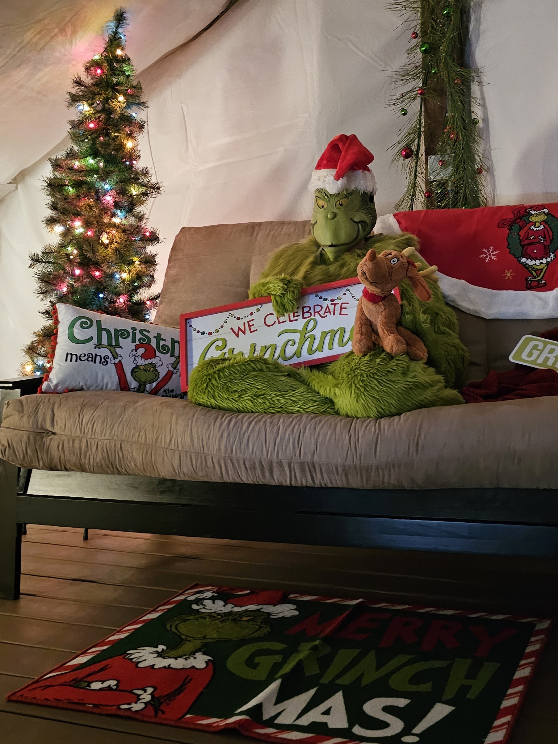 Grinch's Lair at Miracle at Big Rock