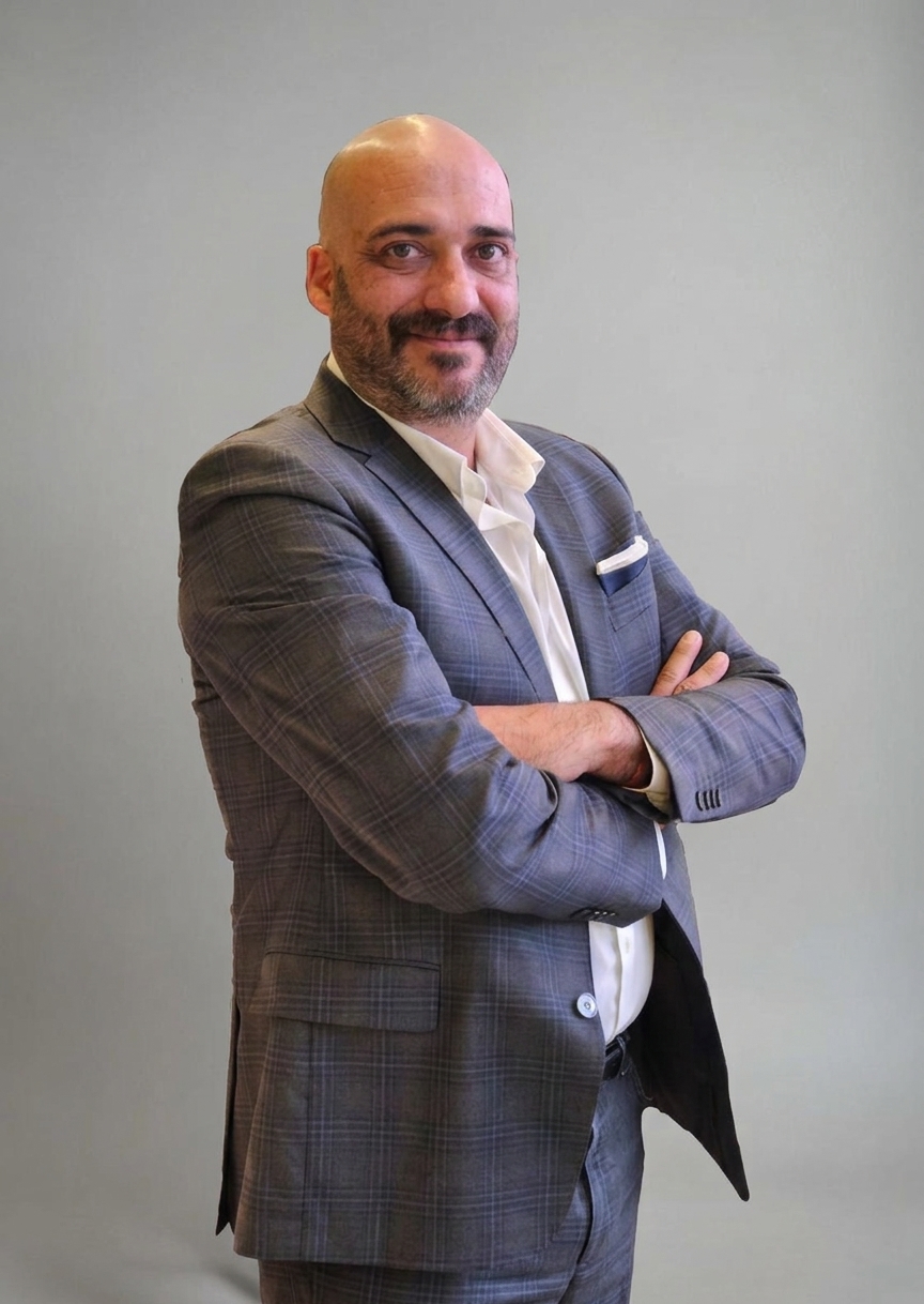 Lic. Alejandro Avilés Alcocer