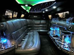 Hummer limo exterior