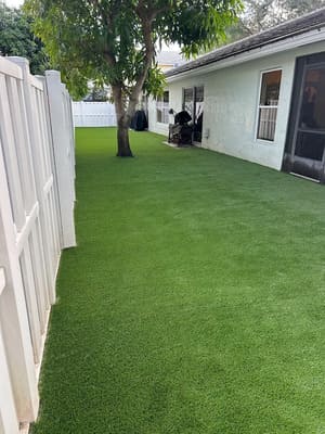 Artificial turf maintenance in Miami