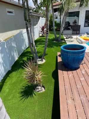 Artificial turf install in Fort Lauderdale