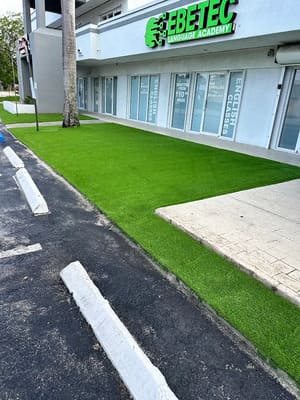 Concrete driveway in Miami