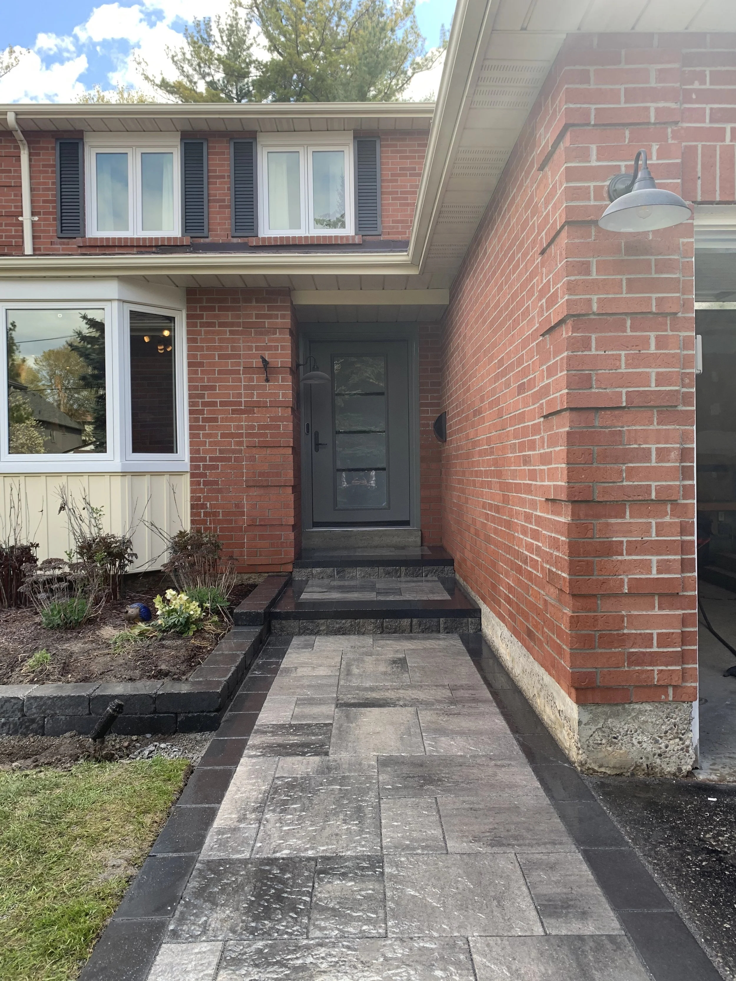 Interlocking driveway