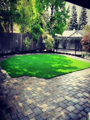 {{ custom_values.service_3 }} in {{custom_values.area_3})