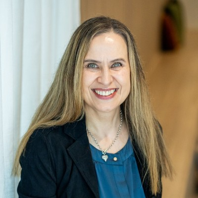 CRM dashboard showing marketing automation, missed call text back, appointment booking and lead management for small business