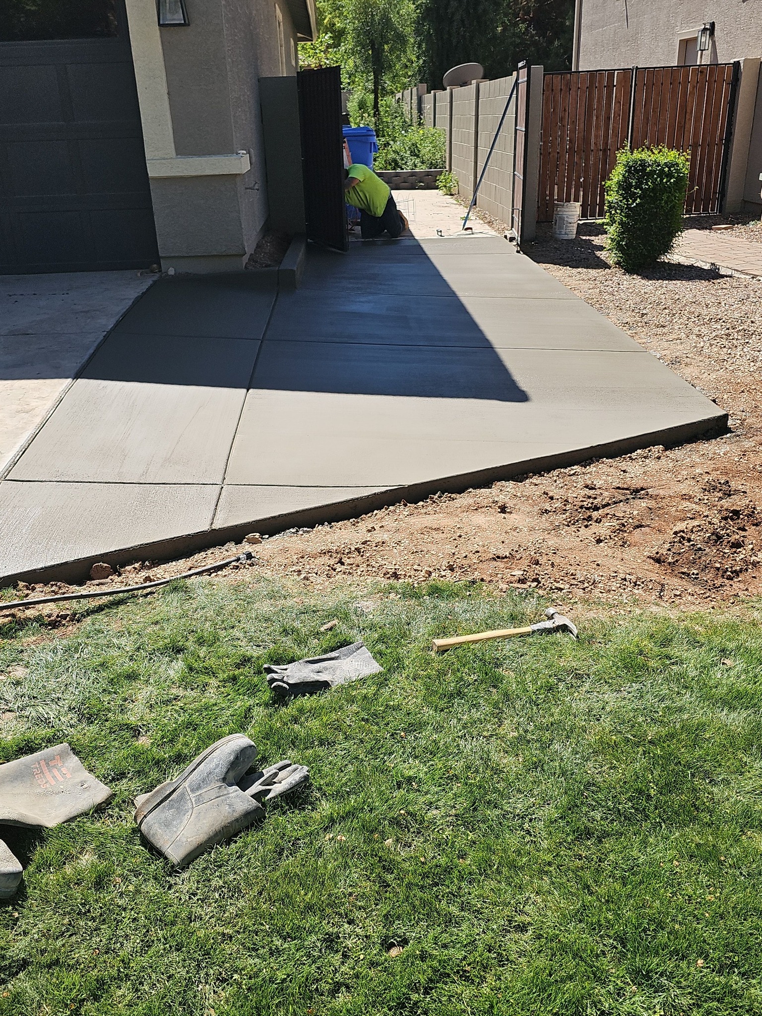 Concrete driveway Phoenix AZ - New Foundations Construction