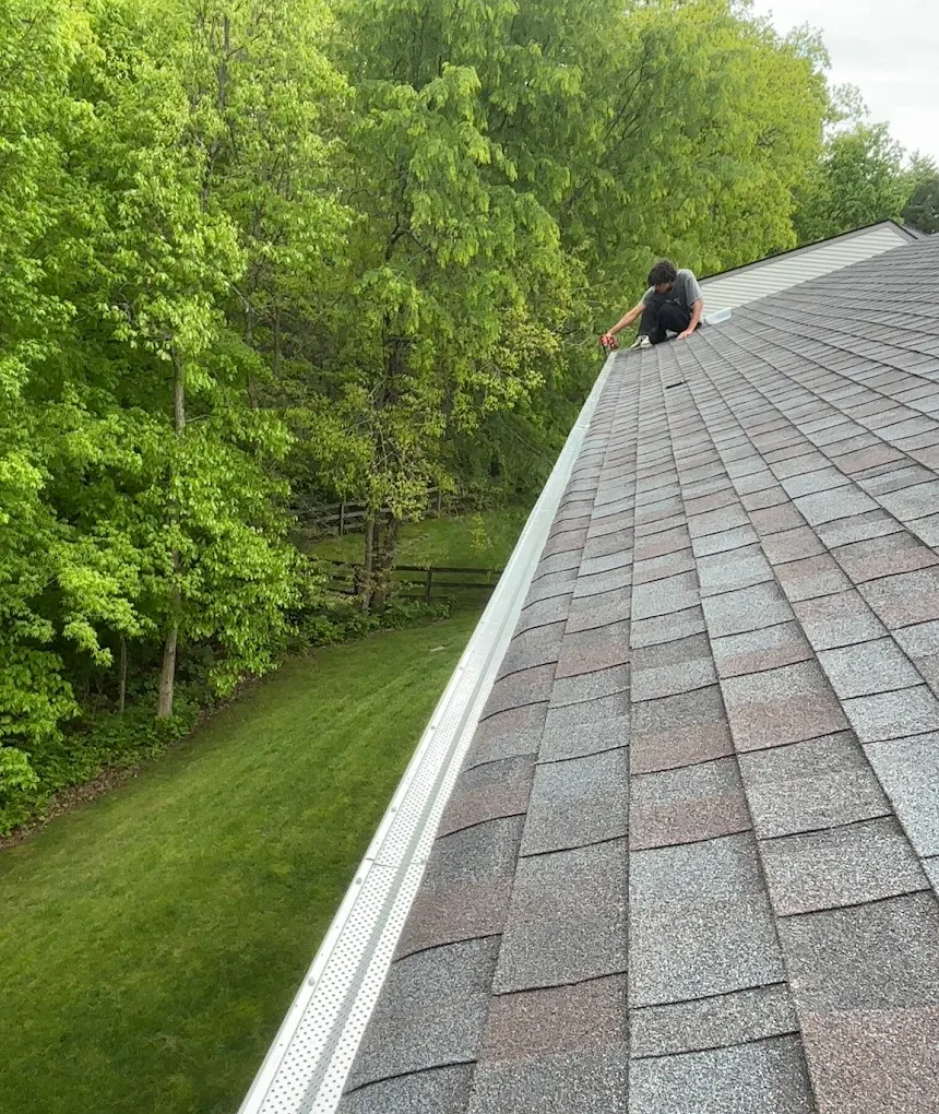 Cincinnati East Window & Gutter Cleaning serving Oakley