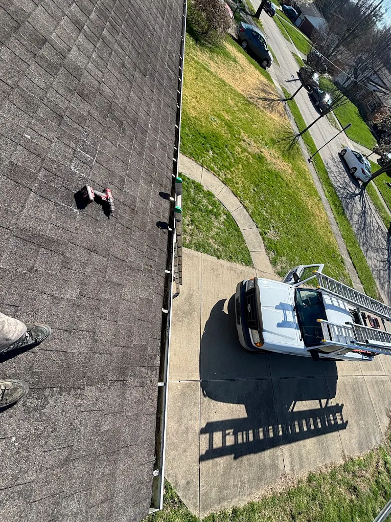 Cincinnati East Window & Gutter Cleaning serving Milford