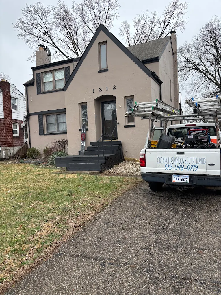 Cincinnati East Window & Gutter Cleaning serving Madeira