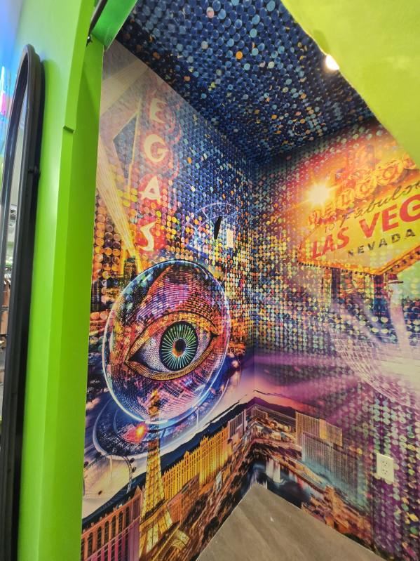 Large-format print and signage project by Retail Print Group