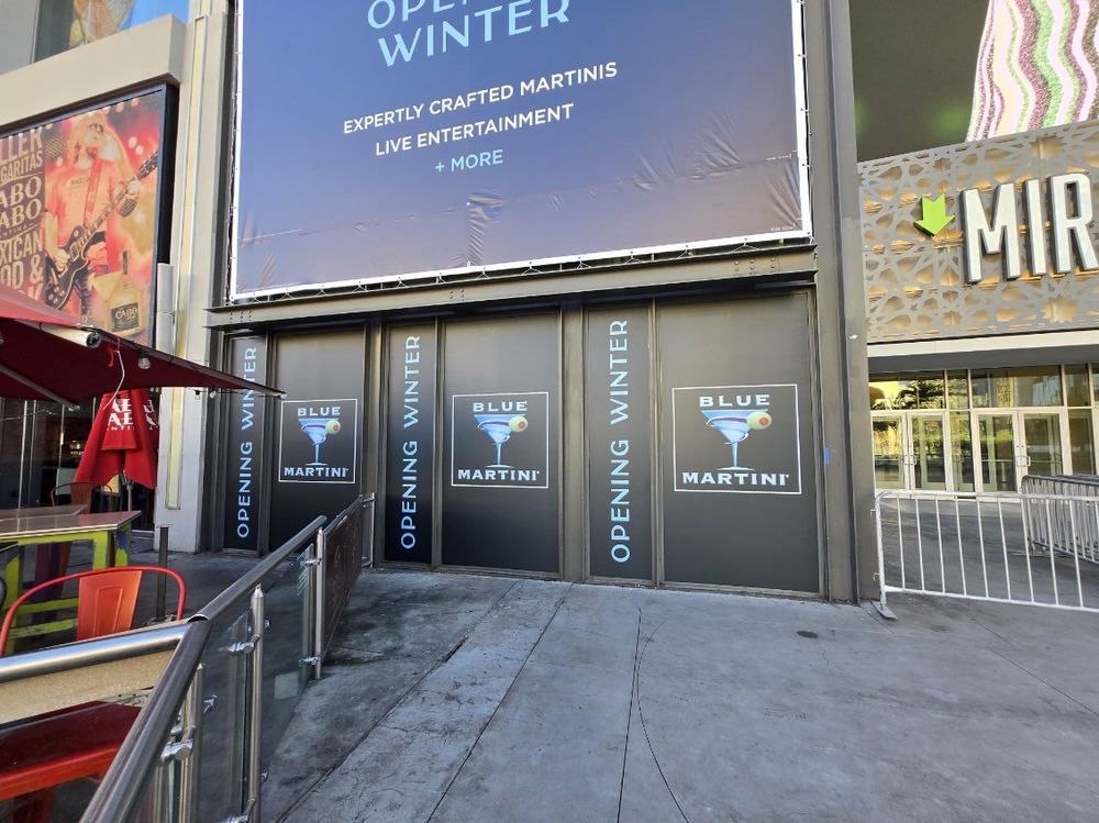 Large-format print and signage project by Retail Print Group
