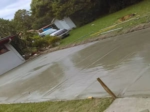 {{ custom_values.service_4 }} in {{custom_values.area_3})