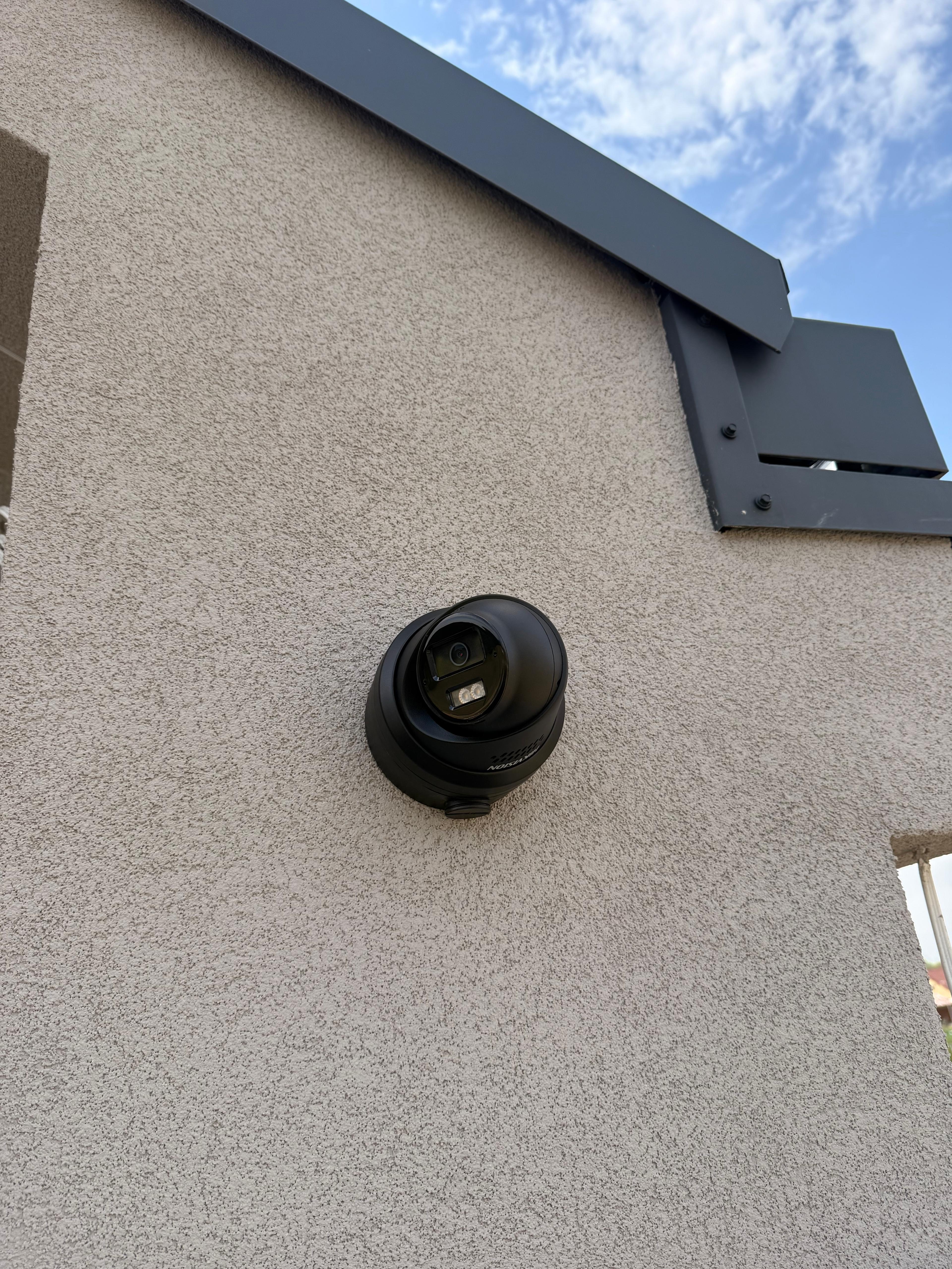 Inteligentny dom Kiełpin 200m² – realizacja smart home Loxone