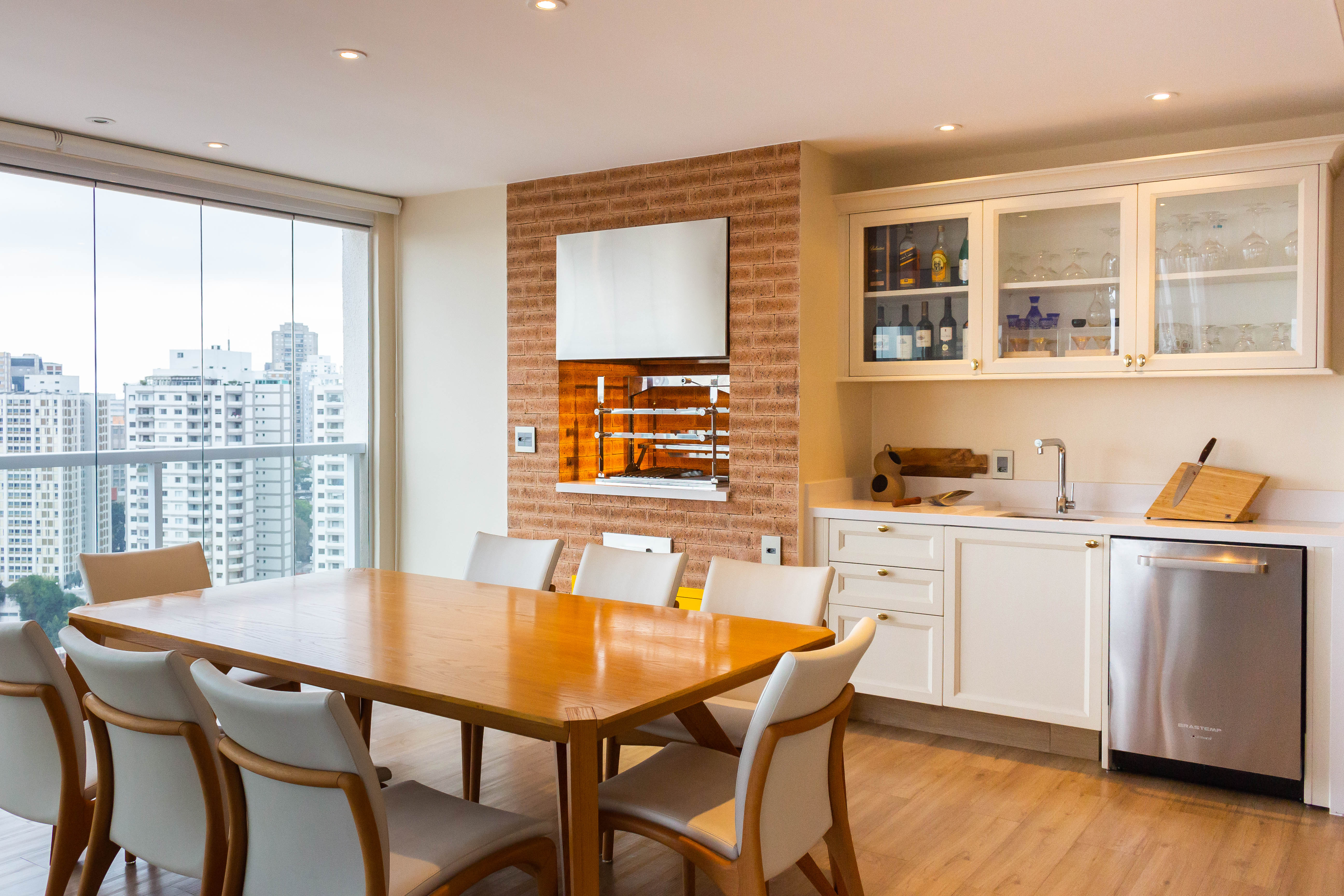 área gourmet de apartamento com churrasqueira